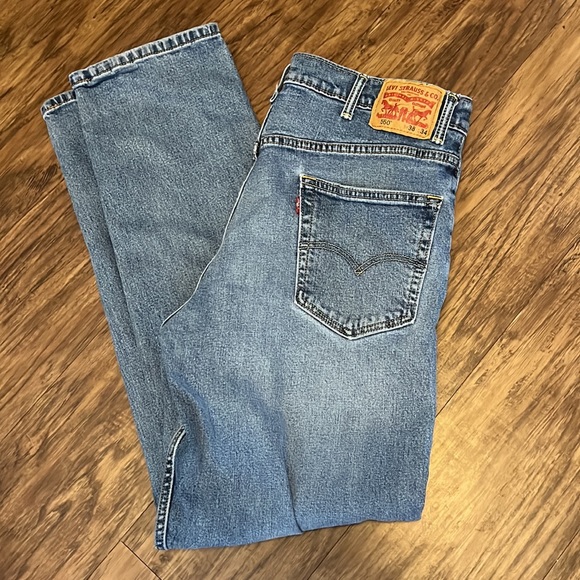 Levi Mens Jeans - Picture 2 of 7